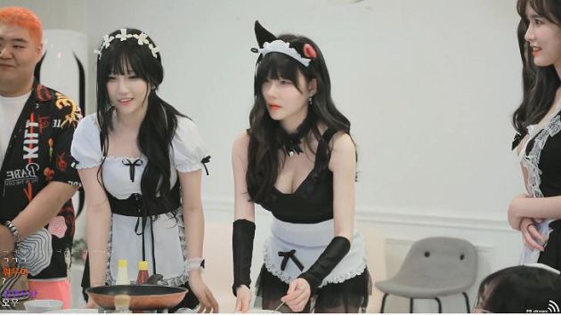 打蛋太激烈！韓正妹直播主「春光全洩」  網：真的不會被BAN?