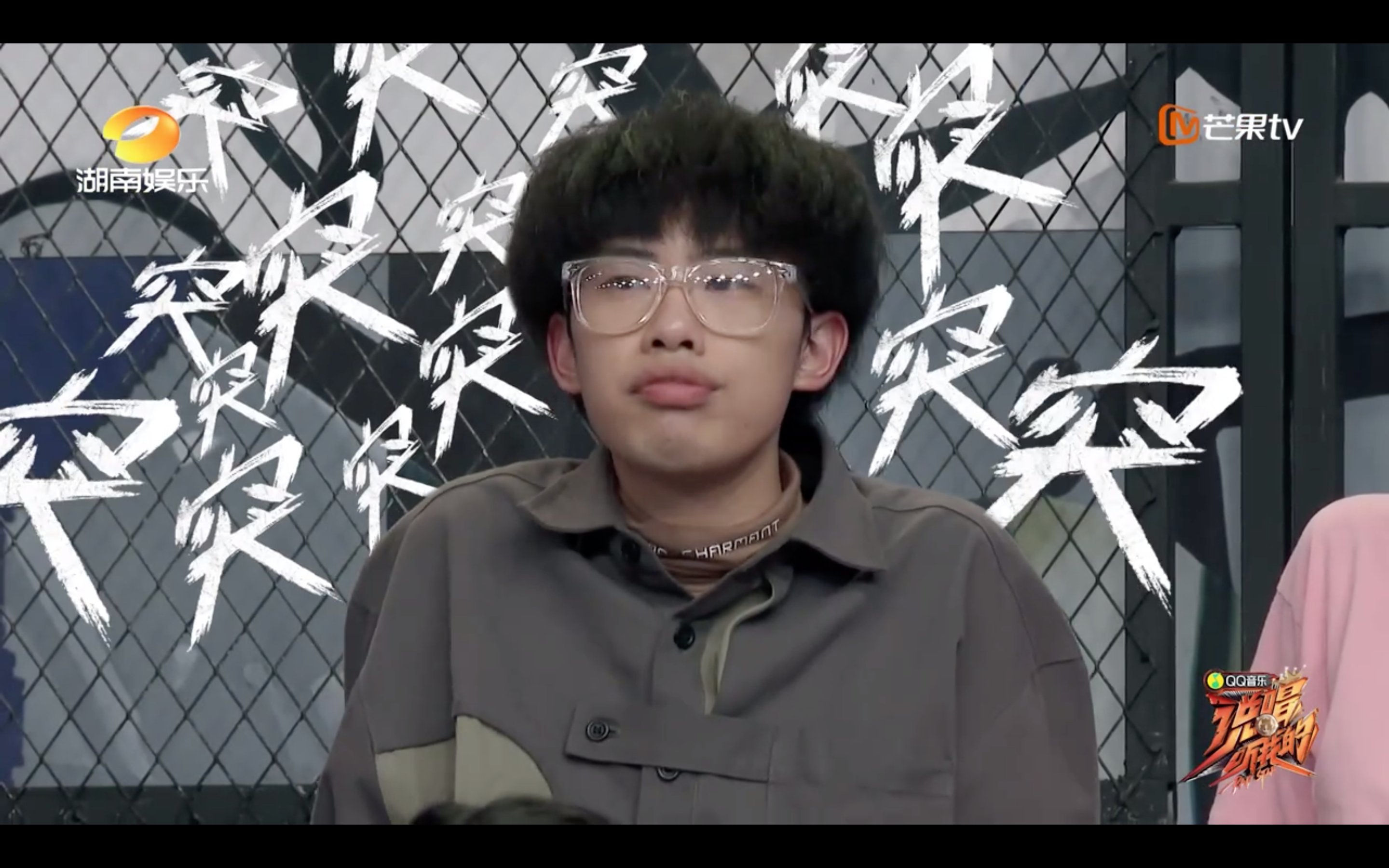 怪咖來襲!他狂練「突突」口技還配節奏 選手尬笑:我就坐他前面