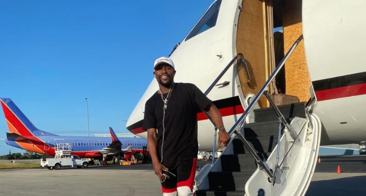 暖心! 美「炫富拳王」梅威瑟低調買單佛洛伊德265萬葬禮費用