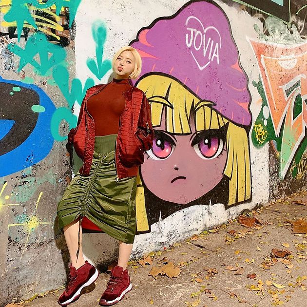 這誰?DJ Soda「金色招牌短髮」消失:曝光大波浪捲髮造型