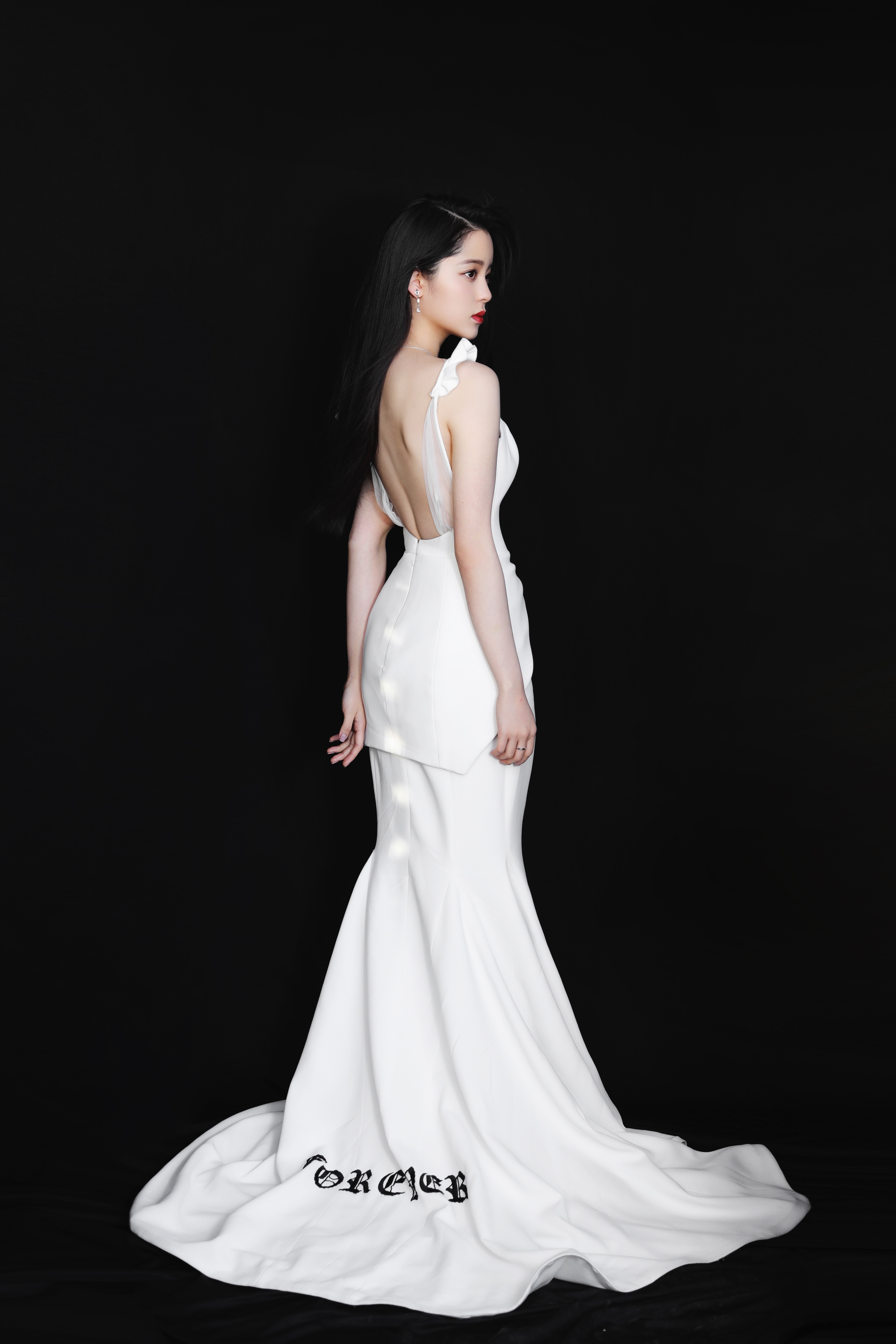 歐陽娜娜跨足唱片圈！「全創作歌曲曝光」：只花15分鐘就完成