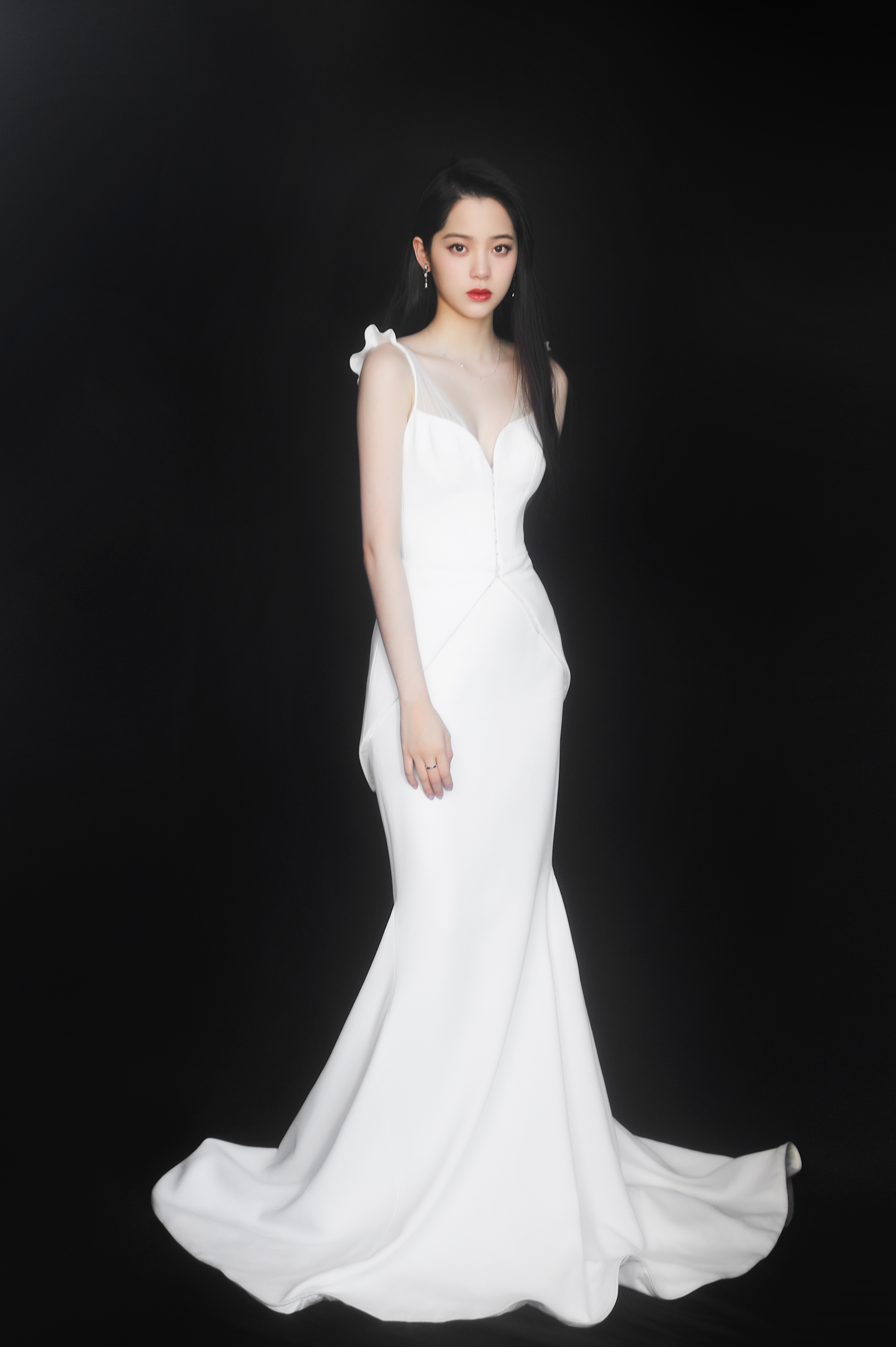 歐陽娜娜跨足唱片圈！「全創作歌曲曝光」：只花15分鐘就完成