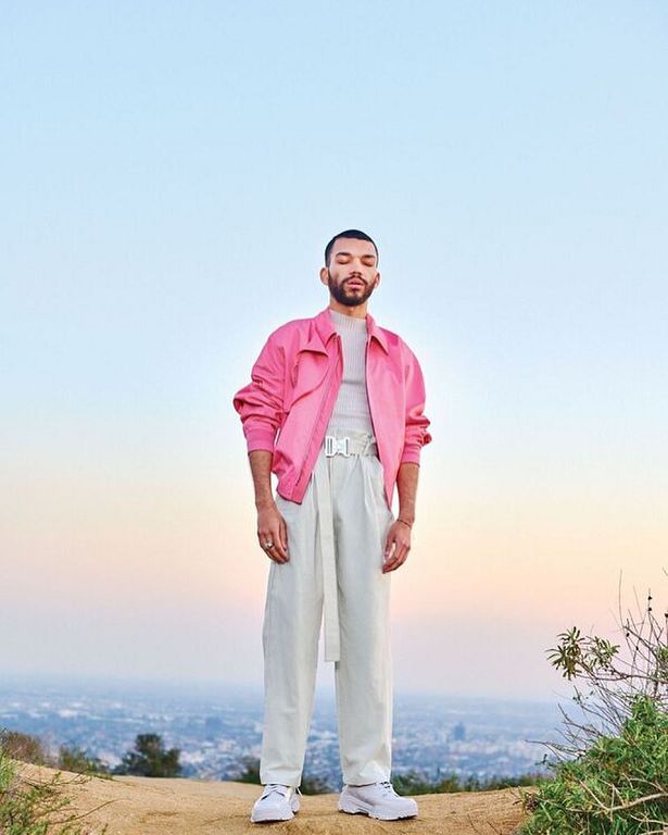 《名偵探皮卡丘》男主宣告出櫃！力挺黑人同志：曬甜蜜恩愛照