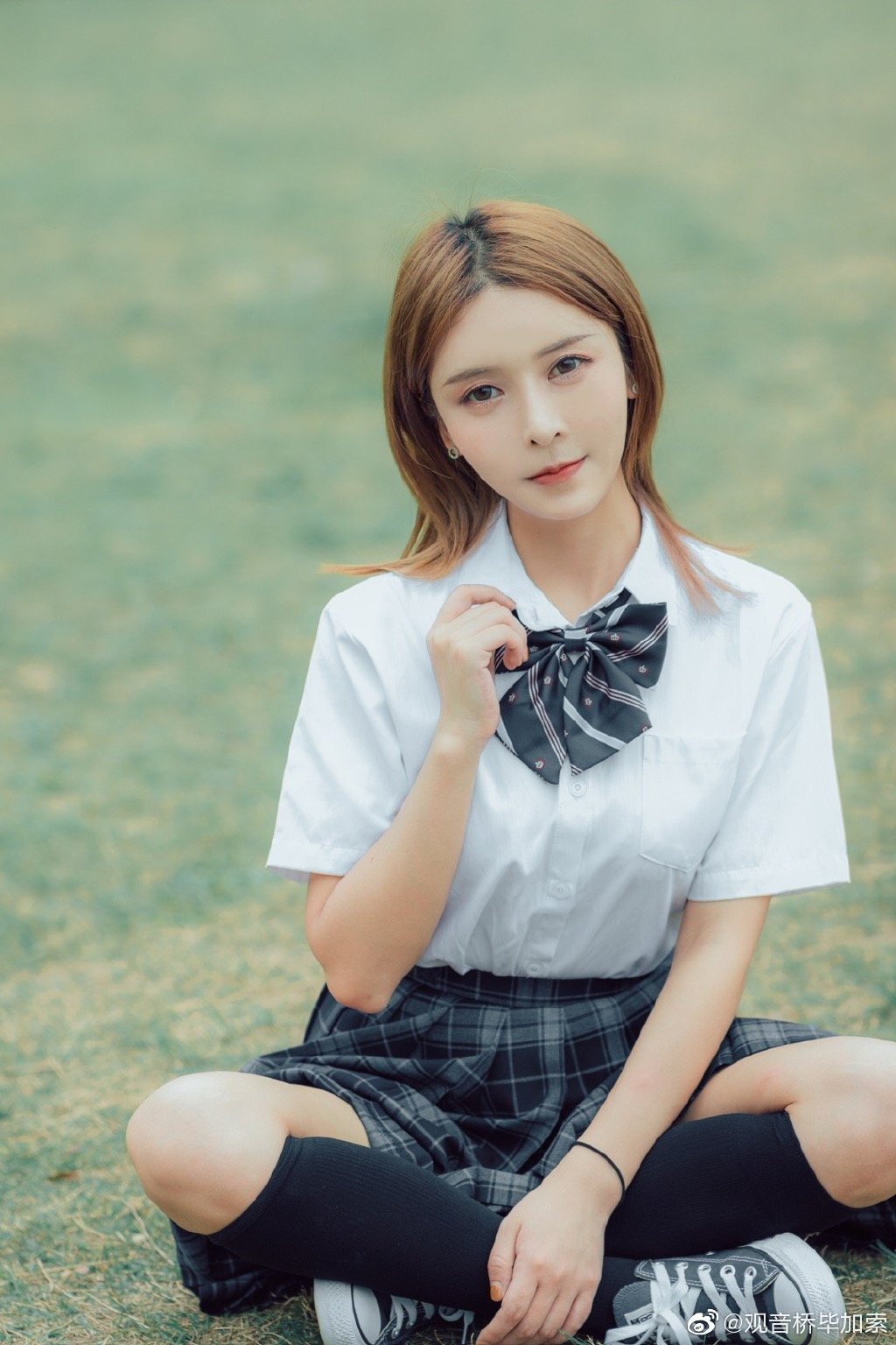 身材太好被ban!實況兇妹「衣服不穿好」UU溢出來 網:好香