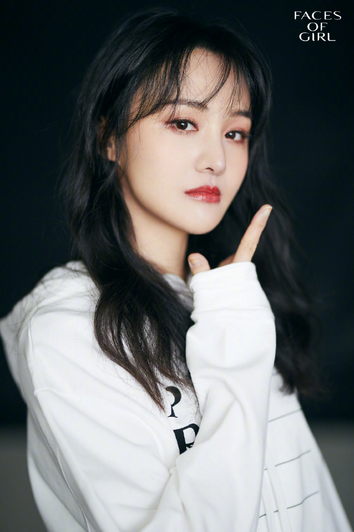 沒常識？鄭爽詢問「想把愛犬牙齒磨一磨」　網氣炸：狗做錯什麼？