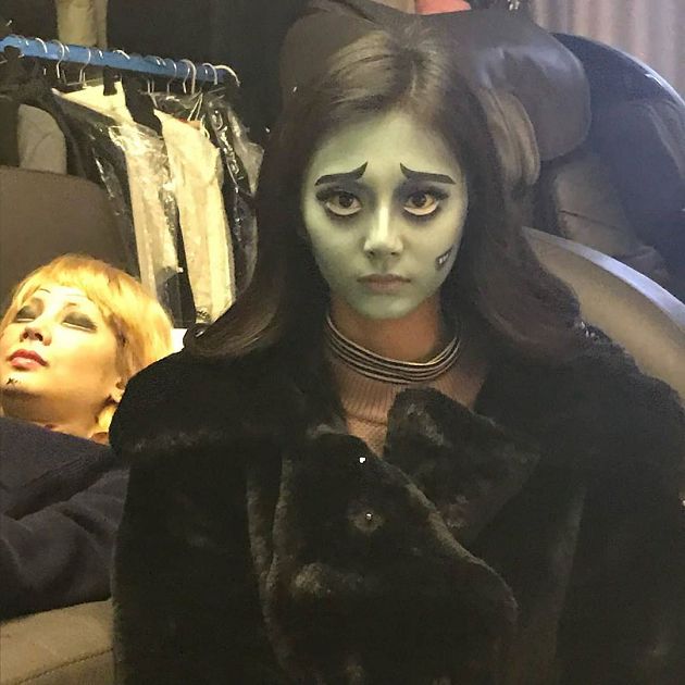 醜照全流出!子瑜「生日被出賣」:大張嘴巴打哈欠