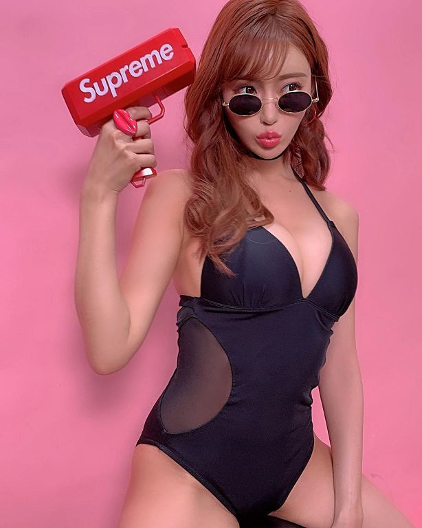 明日花綺羅睡顏曝光!「上廁所」模樣全入鏡:3天破百萬觀看