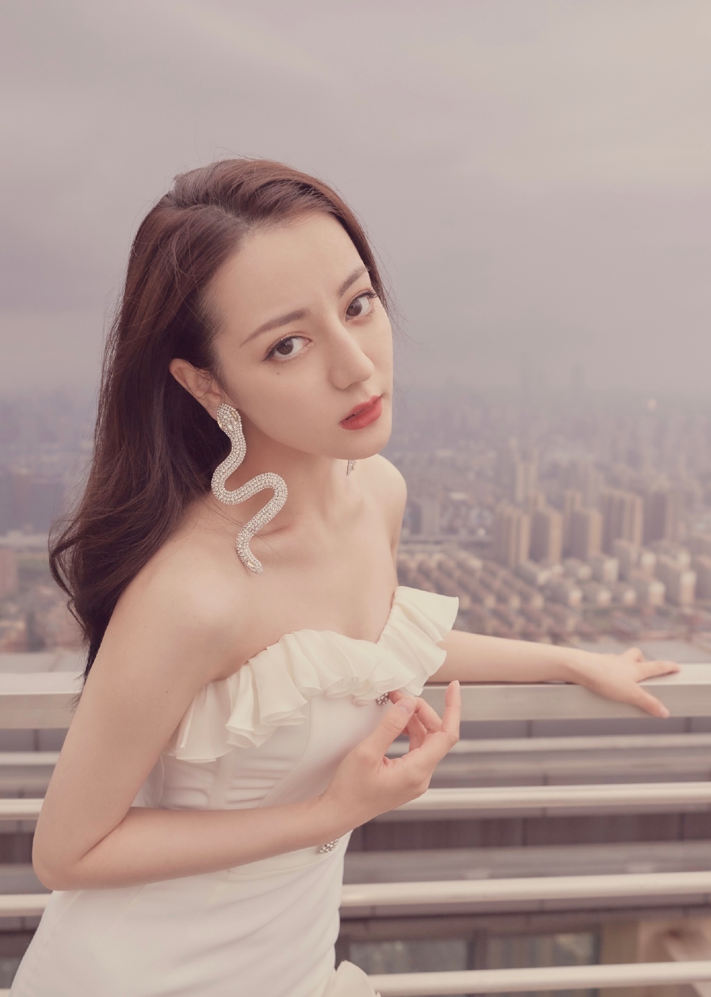 騷擾迪麗熱巴半年!他囂張放話「娶她非我莫屬」 網氣炸:有病