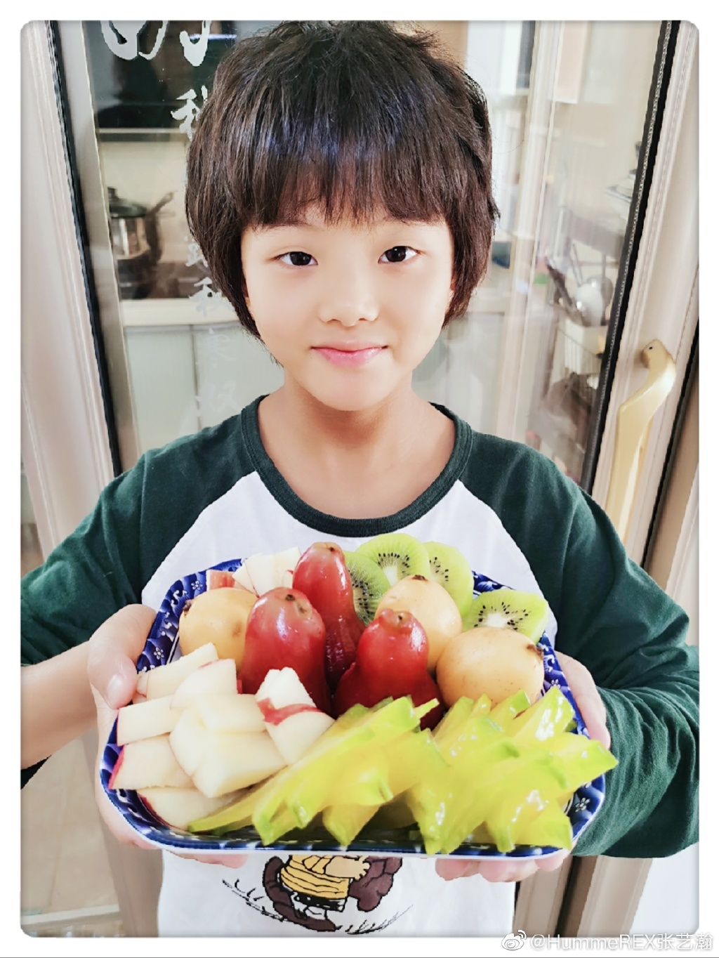 楊冪「兒子」長大了!《三生三世》阿離「近況曝光」 網驚:根本小小花美男