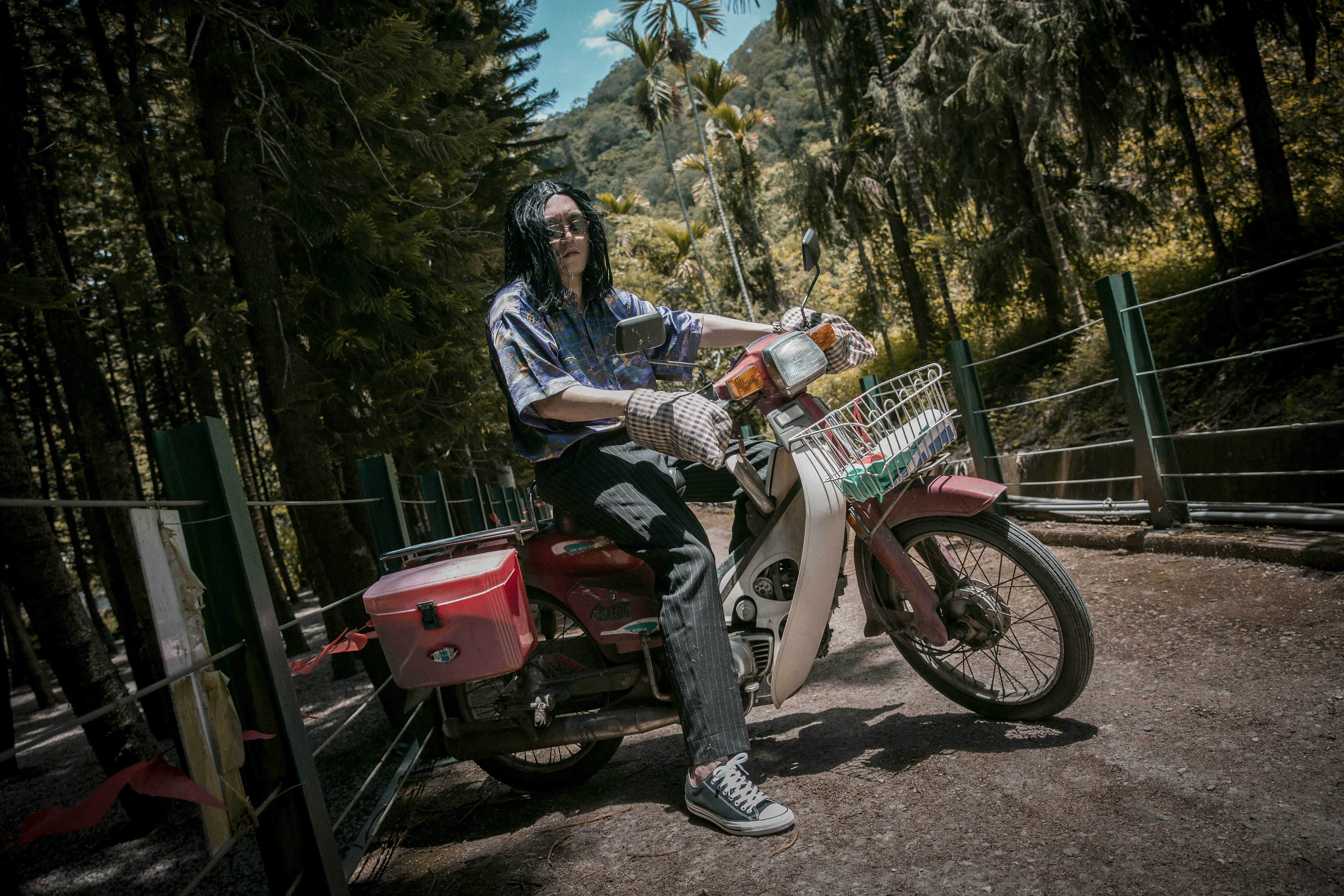 玖壹壹春風「模樣驚變」 及肩長髮超飄逸:有孤獨滄桑感!