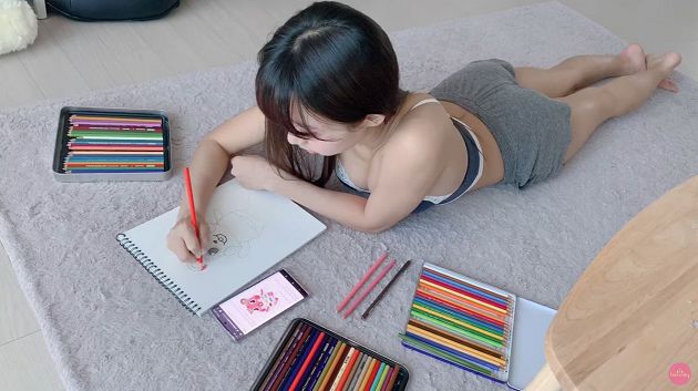 韓國超兇DJ炫才藝!「一歪腰畫畫」網全歪樓:福利太滿