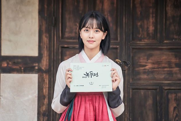 金所泫IG被盜？狂追「台灣素人」上《Dcard》熱門　網：還有高中生