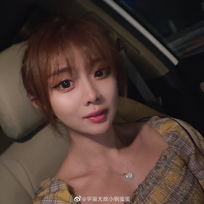 真人版春麗！甜美網紅「練成健美冠軍」　「驚人泳裝照曝光」網全嚇歪！