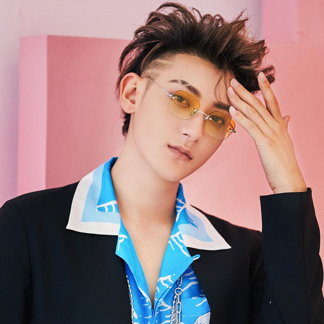 吃飯吃到門牙斷!黃子韜怒揭「破相兇手」 網見真相笑翻