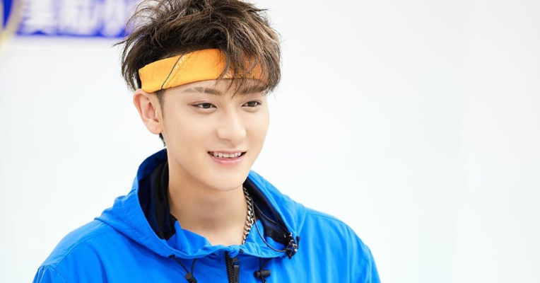 吃飯吃到門牙斷!黃子韜怒揭「破相兇手」 網見真相笑翻