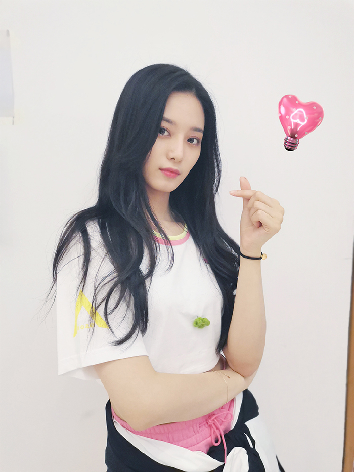 黃子韜爆戀情？網起底「肉麻告白」：女方是《創造營2020》練習生？