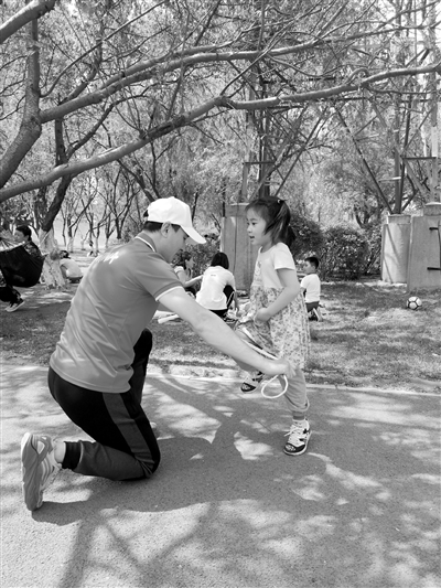 中國奇男狂練跳繩甩肉「減肥竟減進國家隊」 勇奪世界亞軍