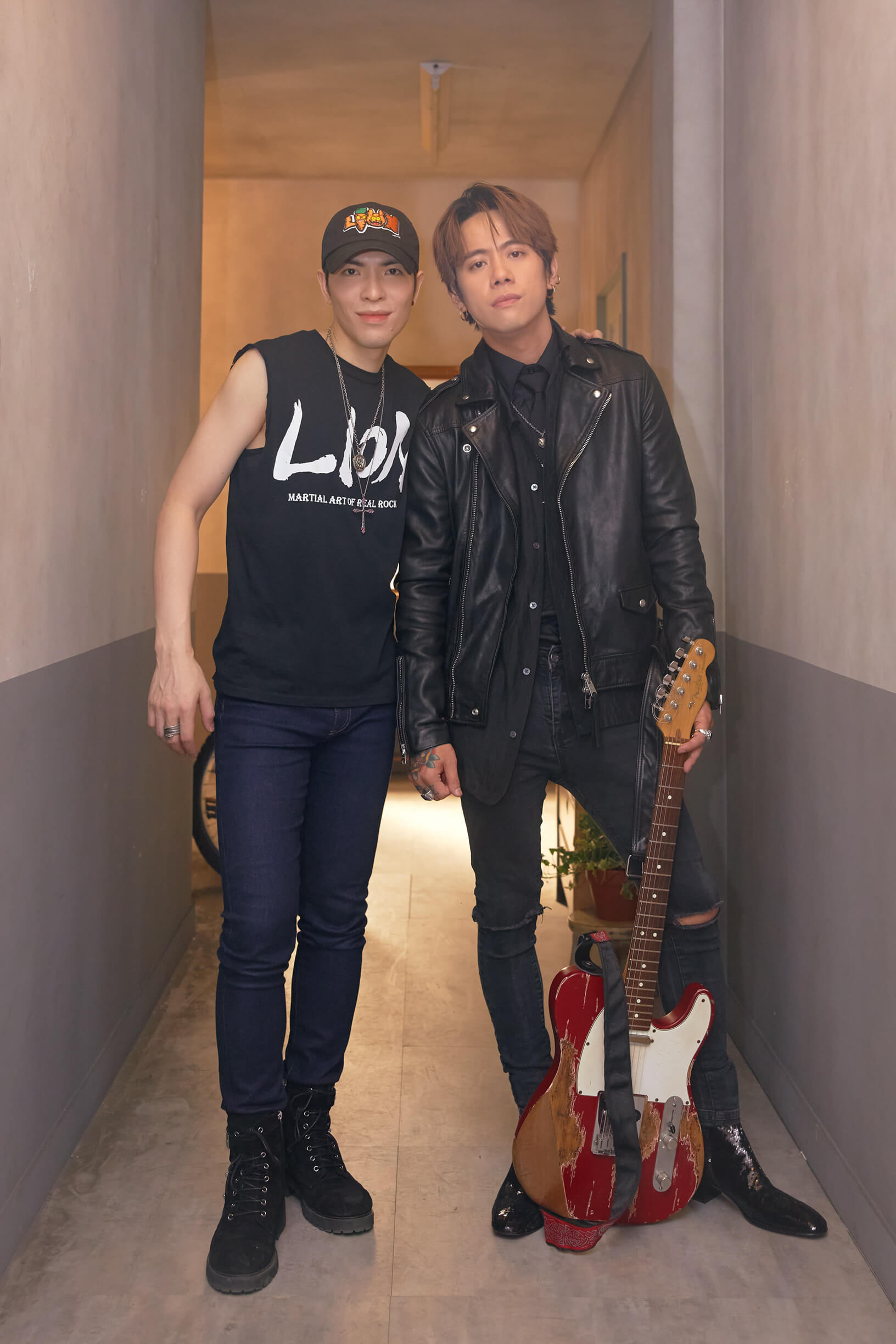 破尺度挑戰!辣模「全身只剩小丁丁」 蕭敬騰親教挑逗戲