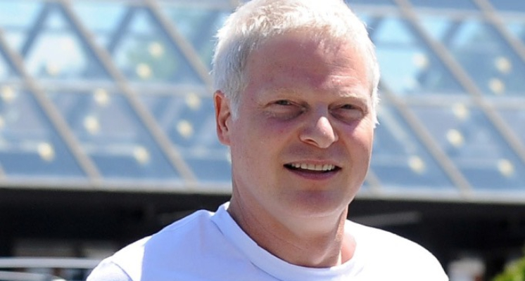 好萊塢製作人「疫情隔離加重憂鬱」厭世跳樓 美前總統推特哀悼