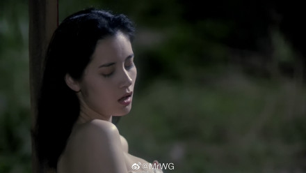 曾被逼「三點全露」!三級片女神「近況曝光」:送急診差點沒命