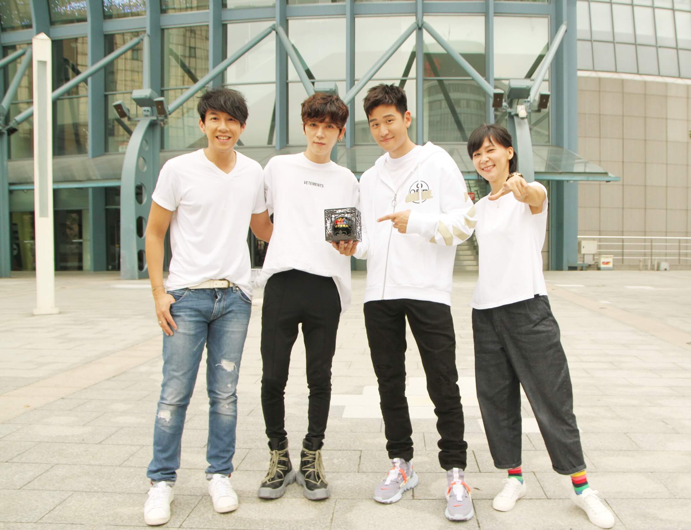 hito2020 / 蟬聯榜單20週！周興哲「連拿3大獎」：謝謝歌迷