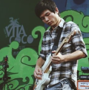 騷擾未成年！樂團吉他手爆「和女兒互相取悅」　網氣炸：根本戀童癖！