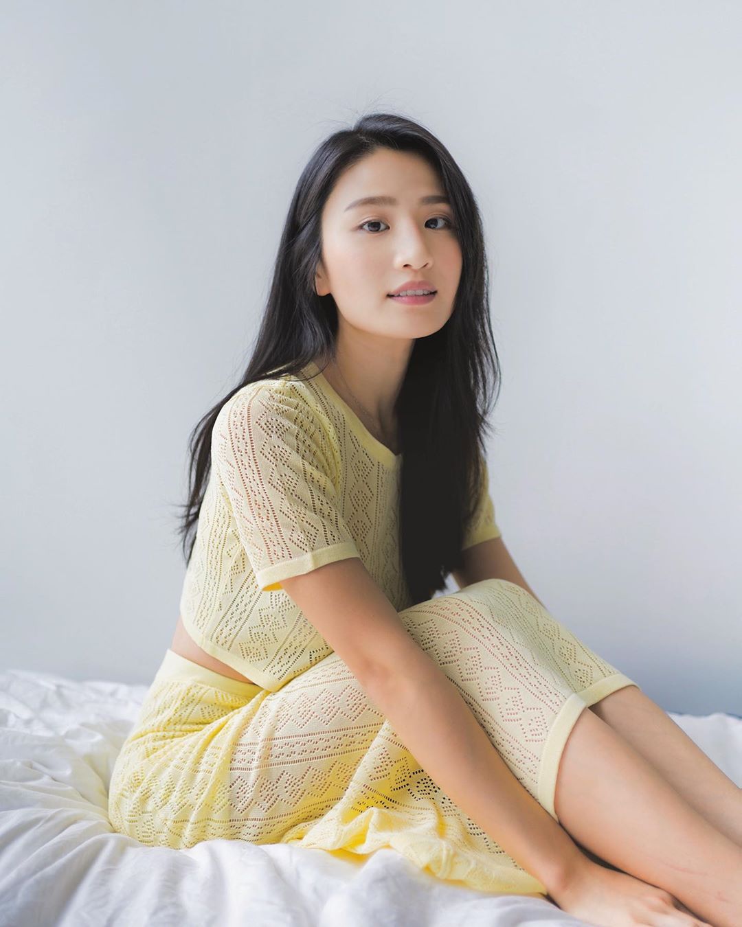 巨球包不住！「港版瑤瑤」辣曬比基尼美照　驚見超大「不明黑點」！