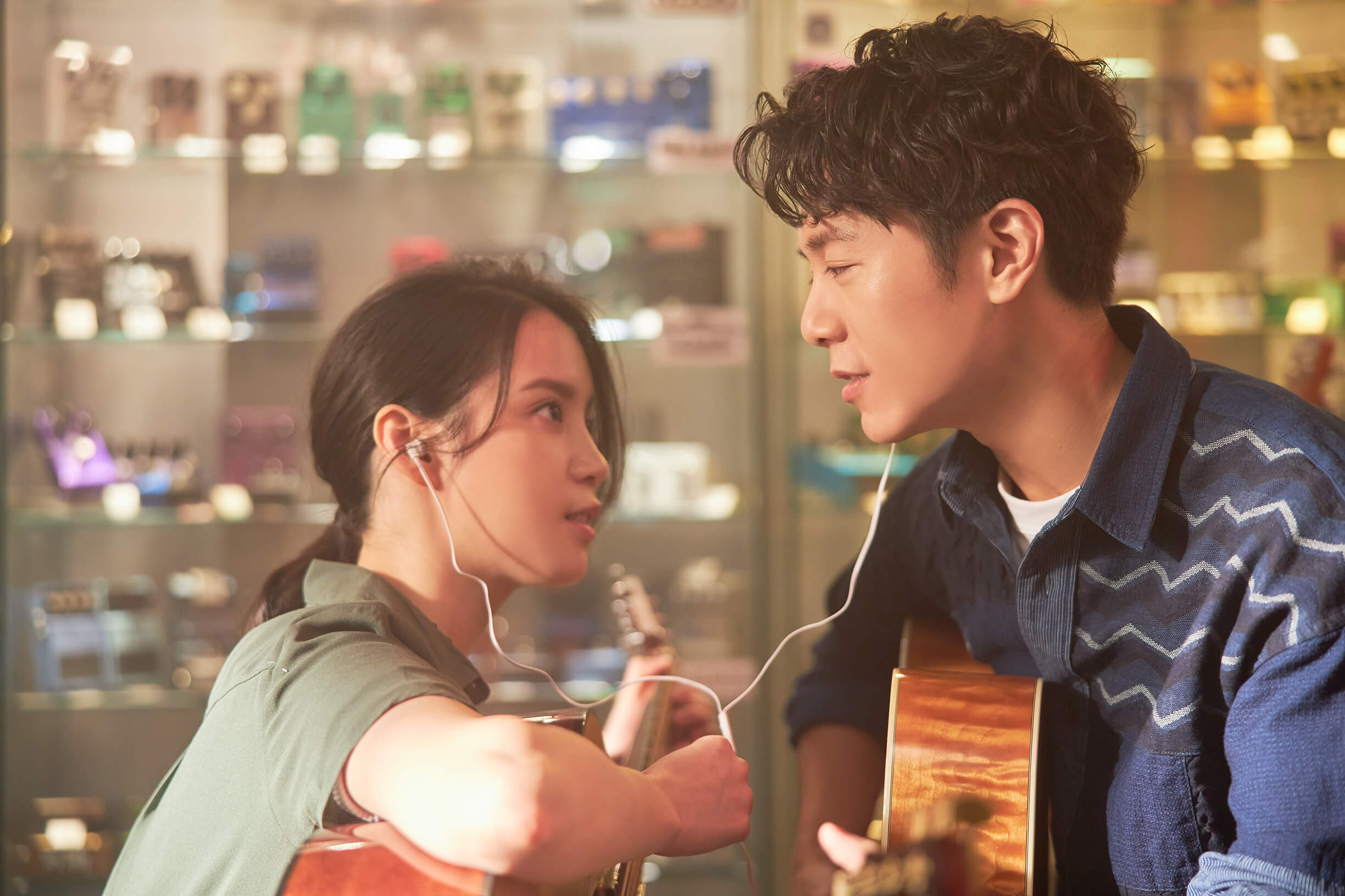 韋禮安「尺度大突破」獻螢幕初吻!笑稱:謝謝予希帶我登大人