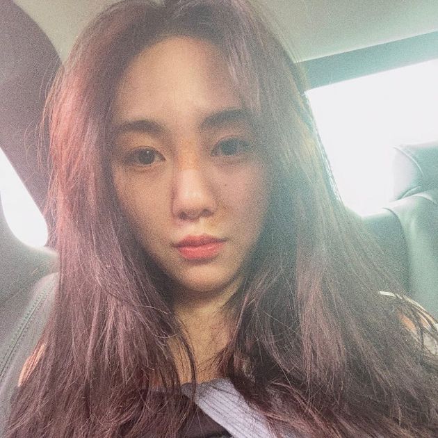 震撼彈！AOA珉娥PO「條碼手腕」控訴：被隊長智珉霸凌長達10年