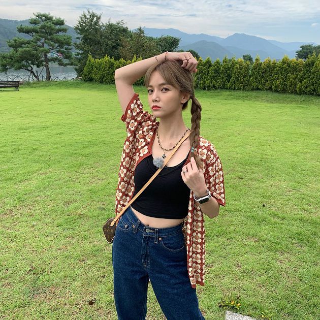 震撼彈！AOA珉娥PO「條碼手腕」控訴：被隊長智珉霸凌長達10年