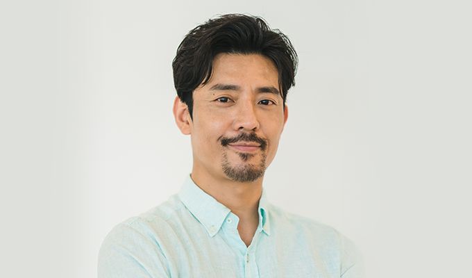 李相仁(金柱憲 飾) 是高文英所屬出版社的社長,致力於將高文英打造成名人。雖然高文英時常闖禍,但他仍默默為她收拾爛攤子,並將她當作妹妹般的疼愛。號稱暖男代表的他偷偷暗戀著南朱里。