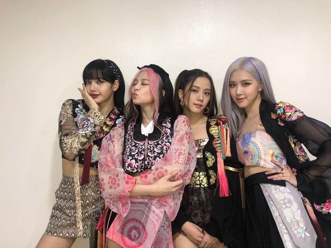 全靠顏值在撐！韓女團打歌服太醜　網狠批：得罪造型師