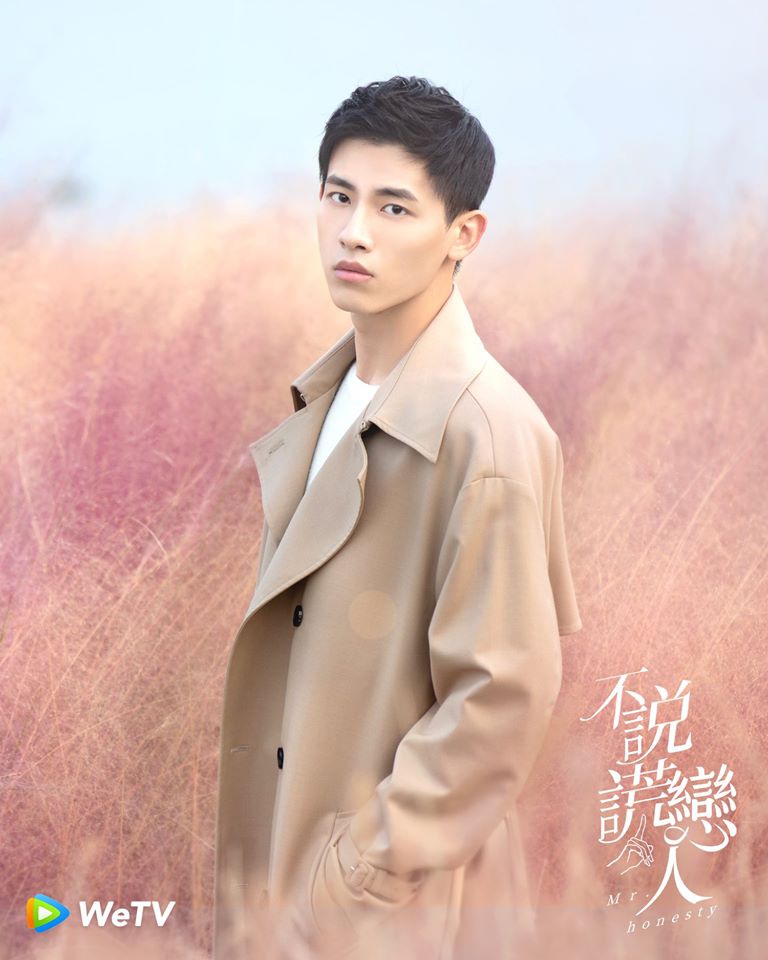 影/《不說謊戀人》辦公室上演「下腰吻」!辛雲來被爆把梁潔「吻到缺氧」:超猛!