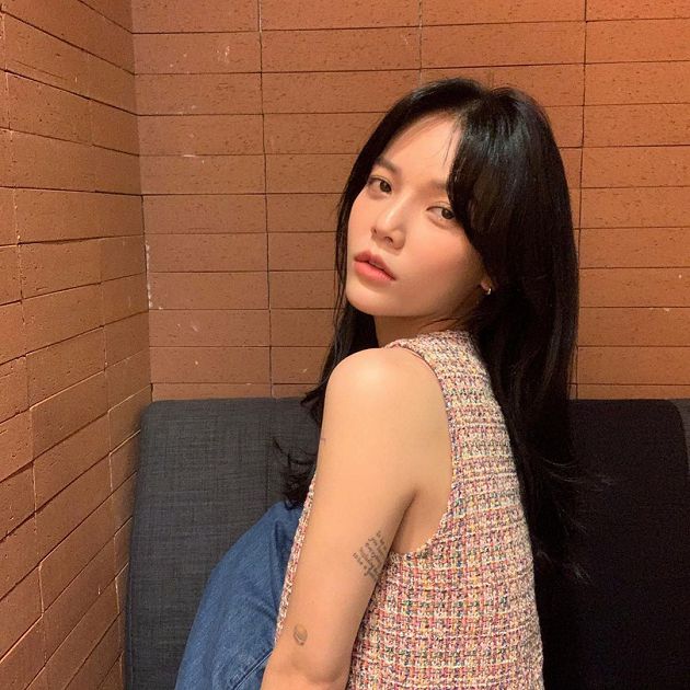 帶男人回宿舍！AOA隊長退隊「雪炫也被罵爆」：短裙夜奔Zico家被翻出