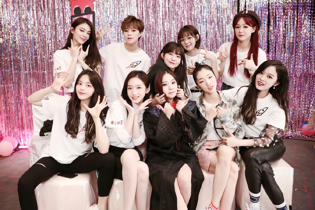 火箭少女解散15天！吳宣儀「變更微博ID」　粉絲驚：不回宇宙少女了？