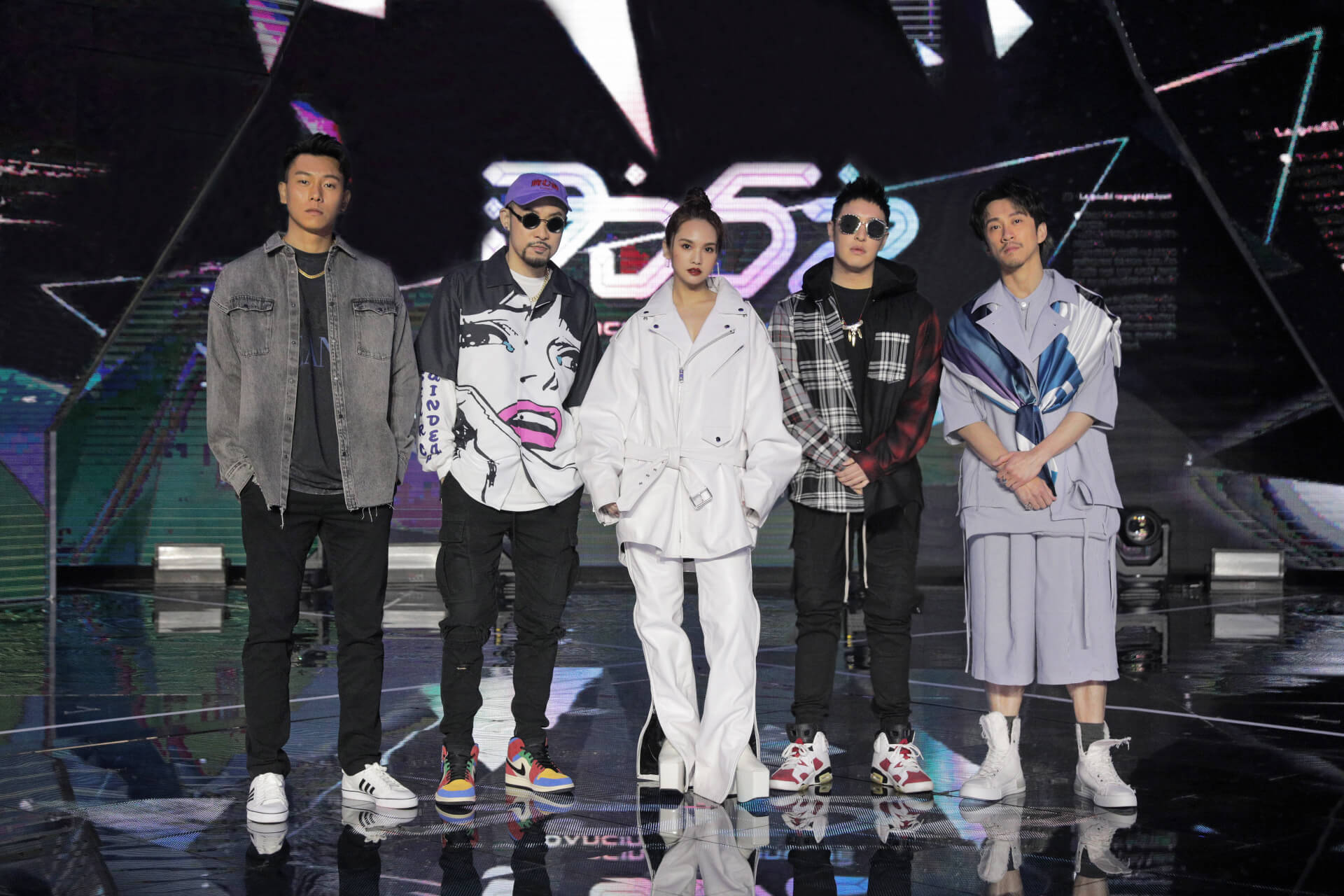 瘦子「化身嚴肅導師」!熱狗見眾多妹妹 嗨翻:福利太好