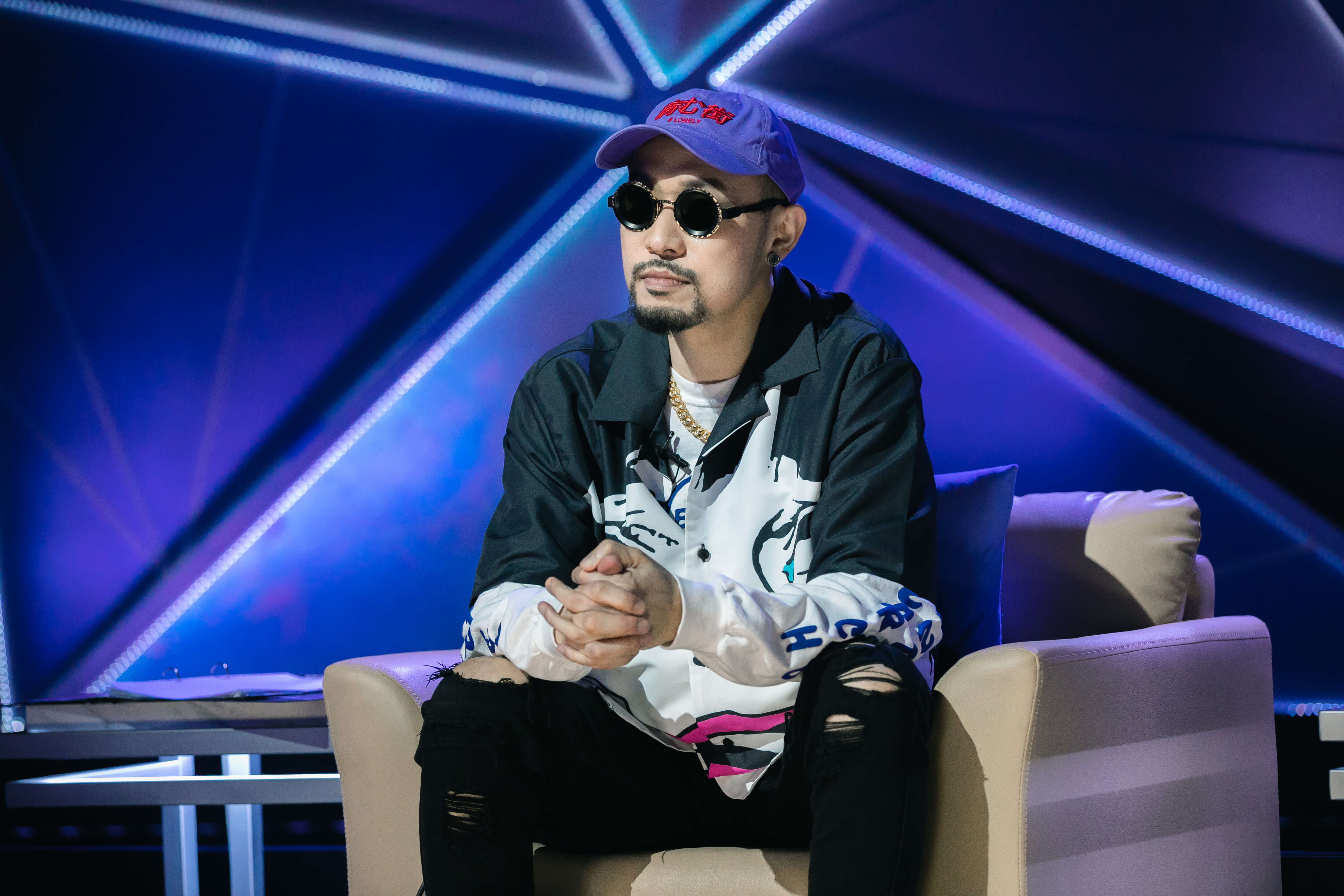 瘦子「化身嚴肅導師」!熱狗見眾多妹妹 嗨翻:福利太好