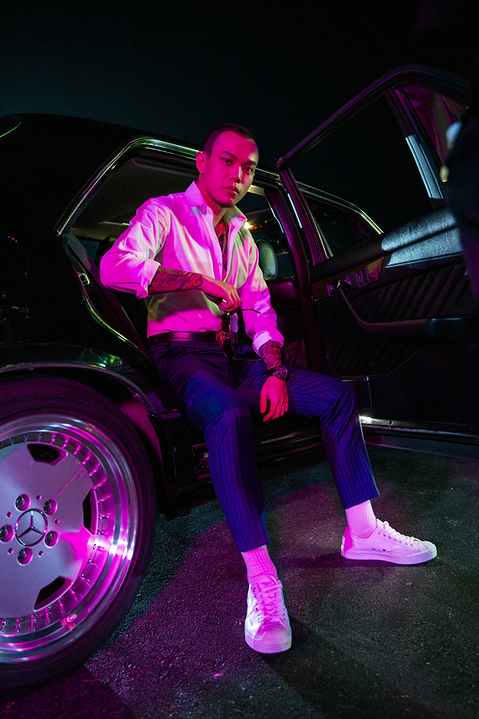 穿西裝化身潮男！玖壹壹洋蔥「親任製作人」：草屯囝仔進化了