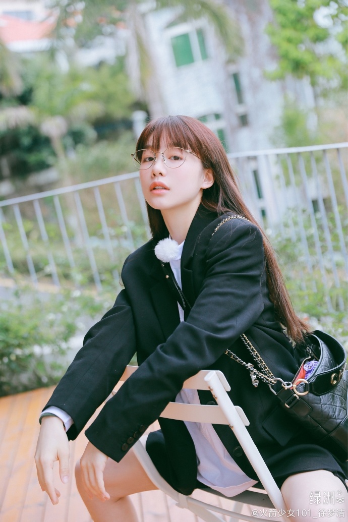 解散後查無此人？火箭少女成員爆「慘被消失」　絕望發文：被染成黑色