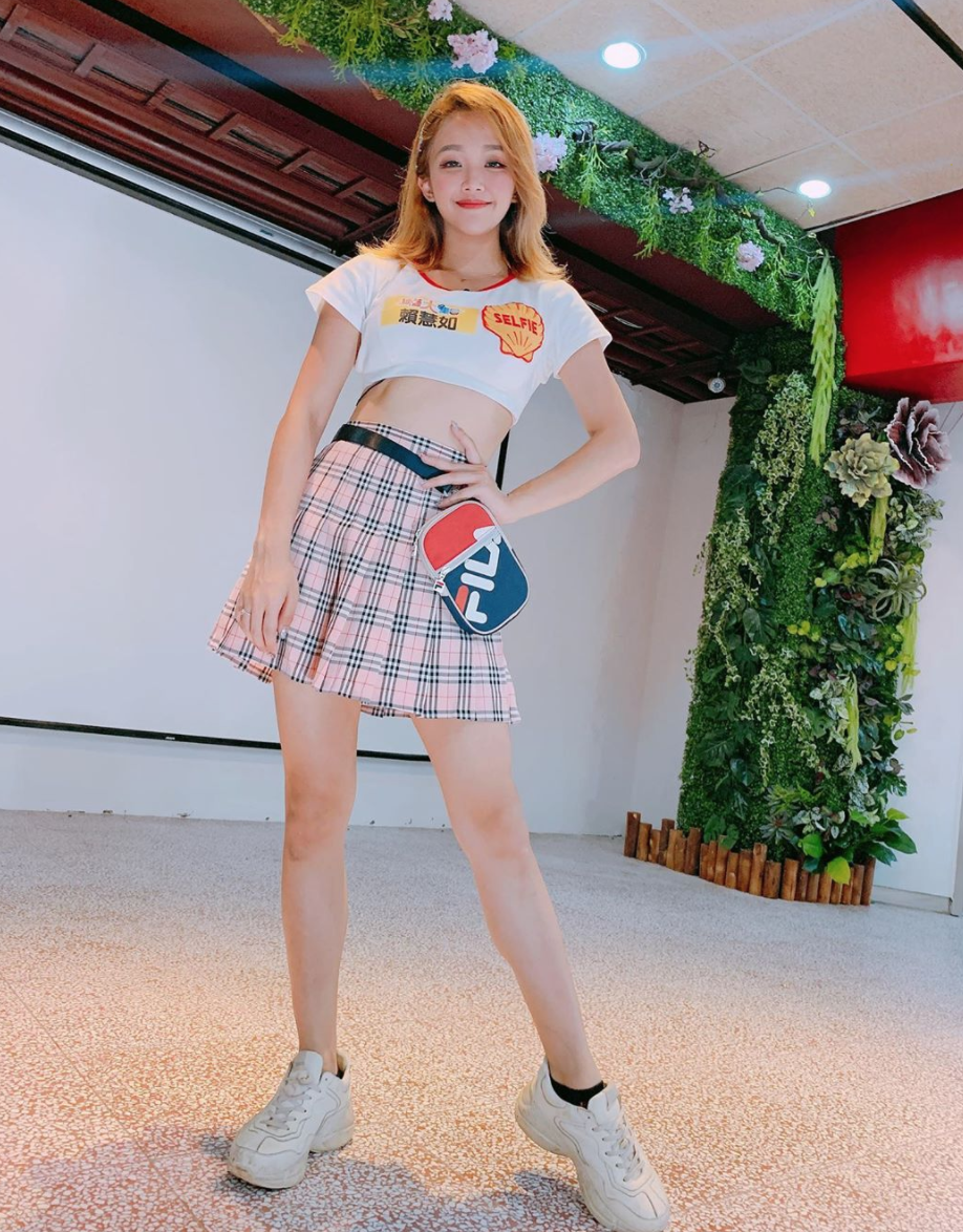 「爸爸被你剋死!」 女星噴淚坦言童年因「八字命格」遭棄養