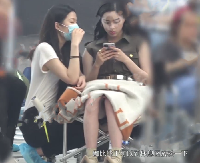 歐陽娜娜耍大牌?片場爆「私下模樣曝光」 網:當藝人真爽