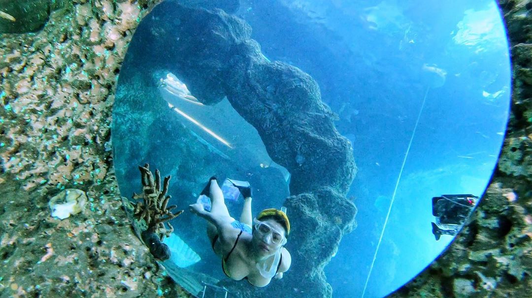 巨球撐爆比基尼!超兇女星「縫縫吃布」 網噴血:辣爆!