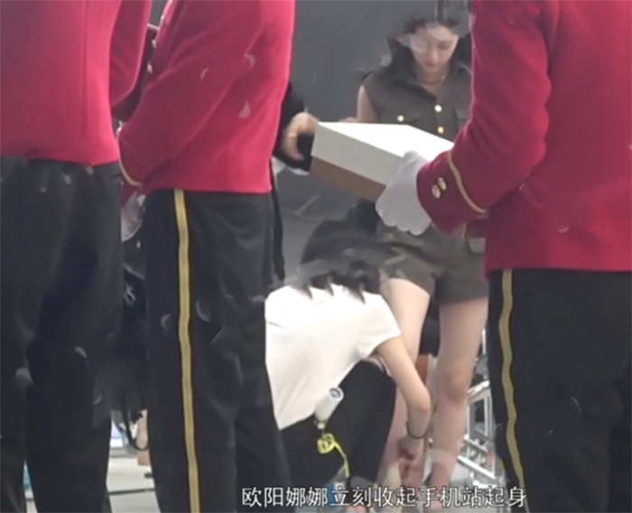 歐陽娜娜耍大牌?片場爆「私下模樣曝光」 網:當藝人真爽