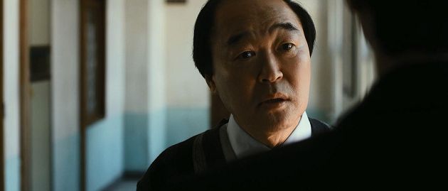 廁所抬頭驚見《熔爐》校長!「太恐怖」出不了戲:老婆3天不理我