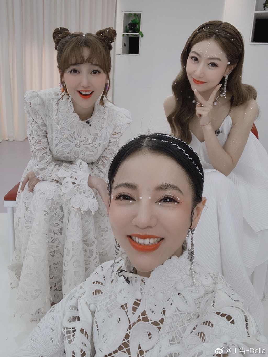 丁噹宣告淘汰!她暖心擦淚「下秒舉動」再被罵爆:假的不能再假!