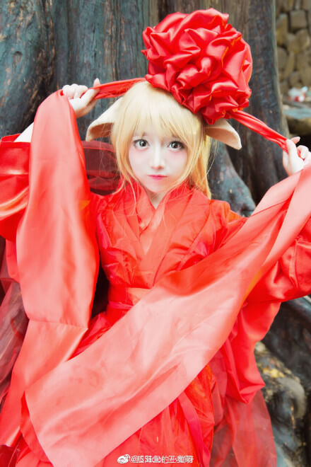 遭爆進廠維修!千萬網紅「舊照曝光 」 網傻眼:根本換頭!