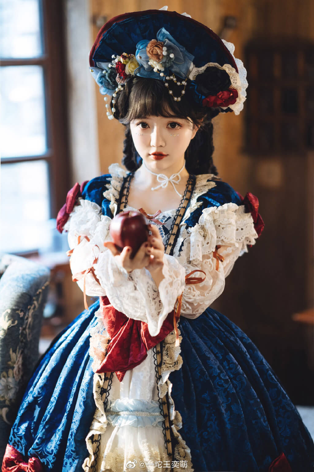 遭爆進廠維修!千萬網紅「舊照曝光 」 網傻眼:根本換頭!