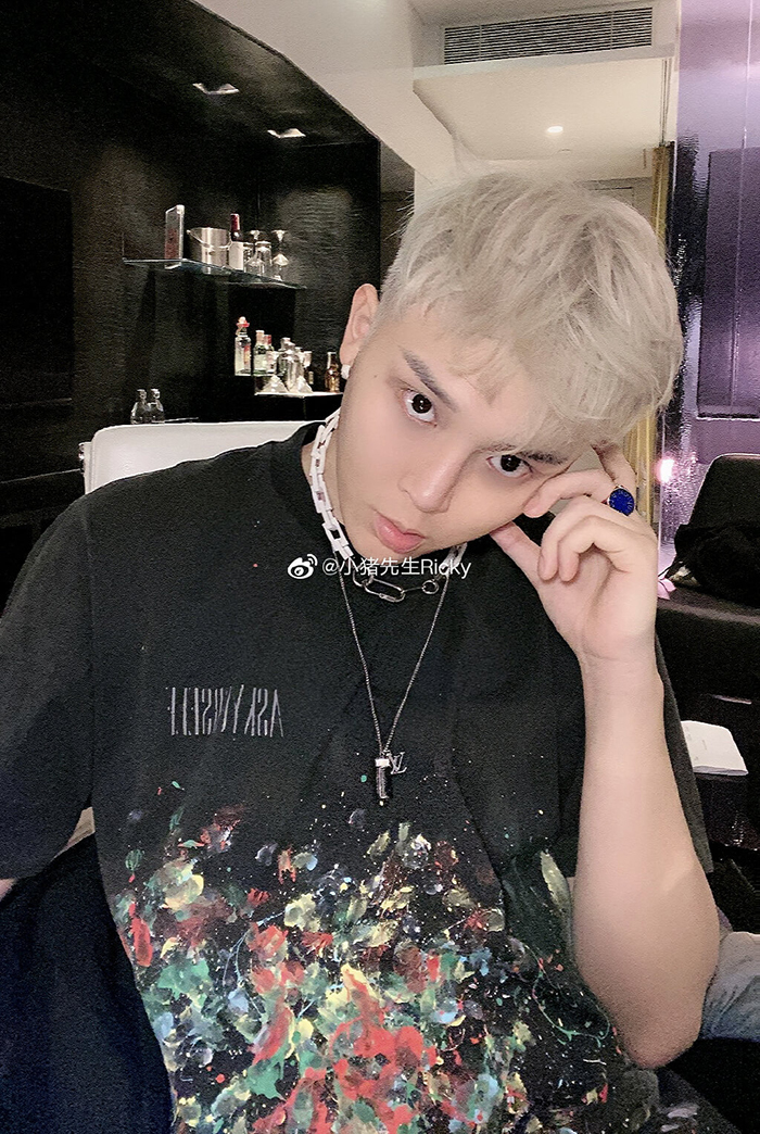 半年離婚兩次！百萬網紅「再曝復合新歡」　網傻眼：戲演完了沒？