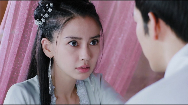 演戲「只會瞪眼」被罵爆!Angelababy認「用力過猛」 網酸:有夠尷尬