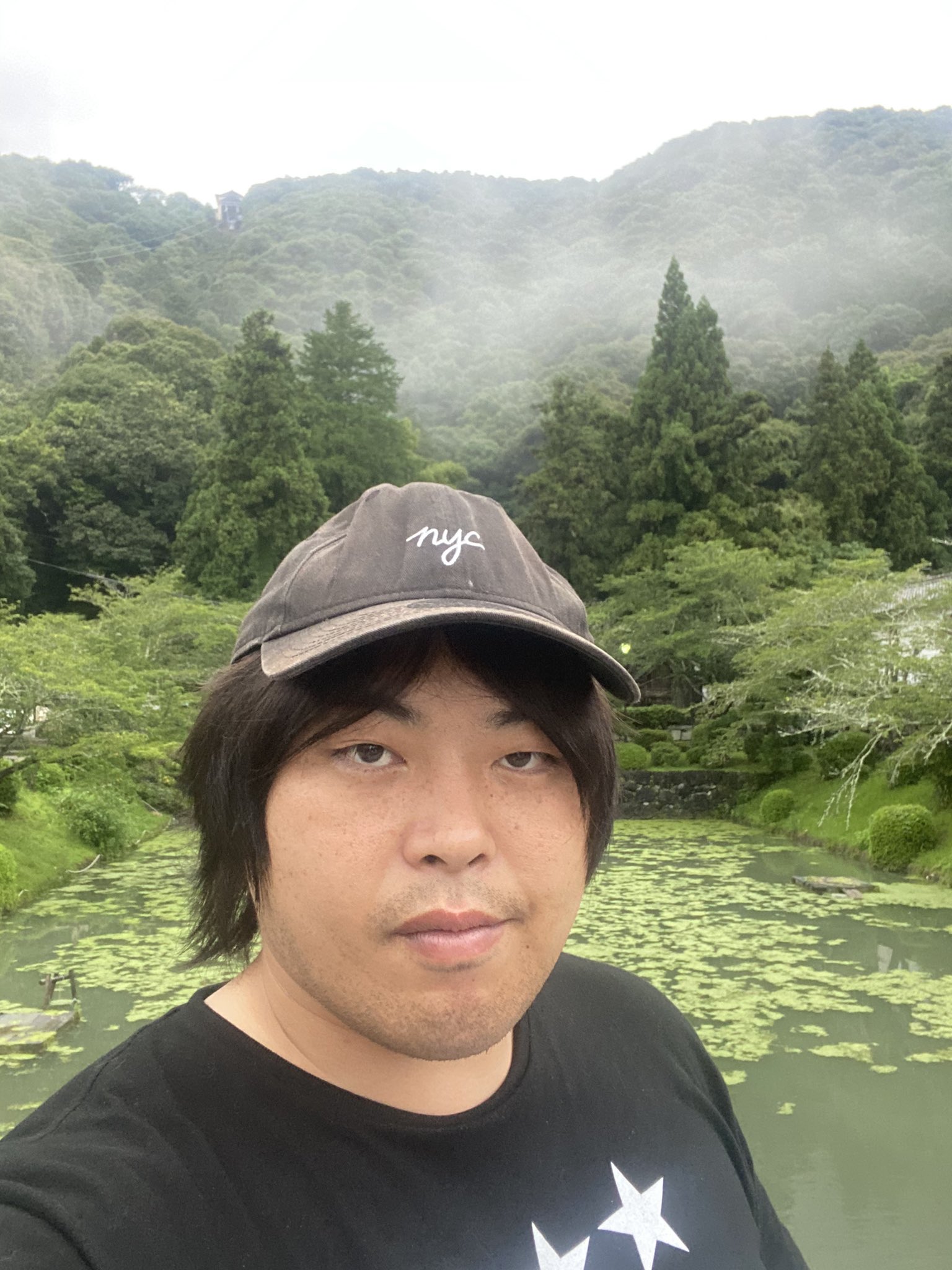 有夠白目！  日網紅「偷吃生魚片遭逮」  竟發現「已確診肺炎」還傳染他人  目前已確定3人感染